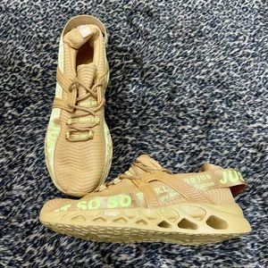 Women’s Tan Sculpted-Run Sneakers